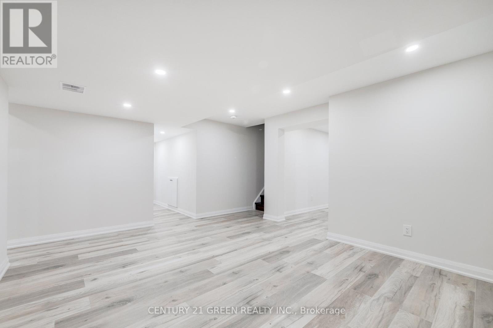 1436 Connaught Terrace, Milton, Ontario  L9E 0B2 - Photo 37 - W12118702