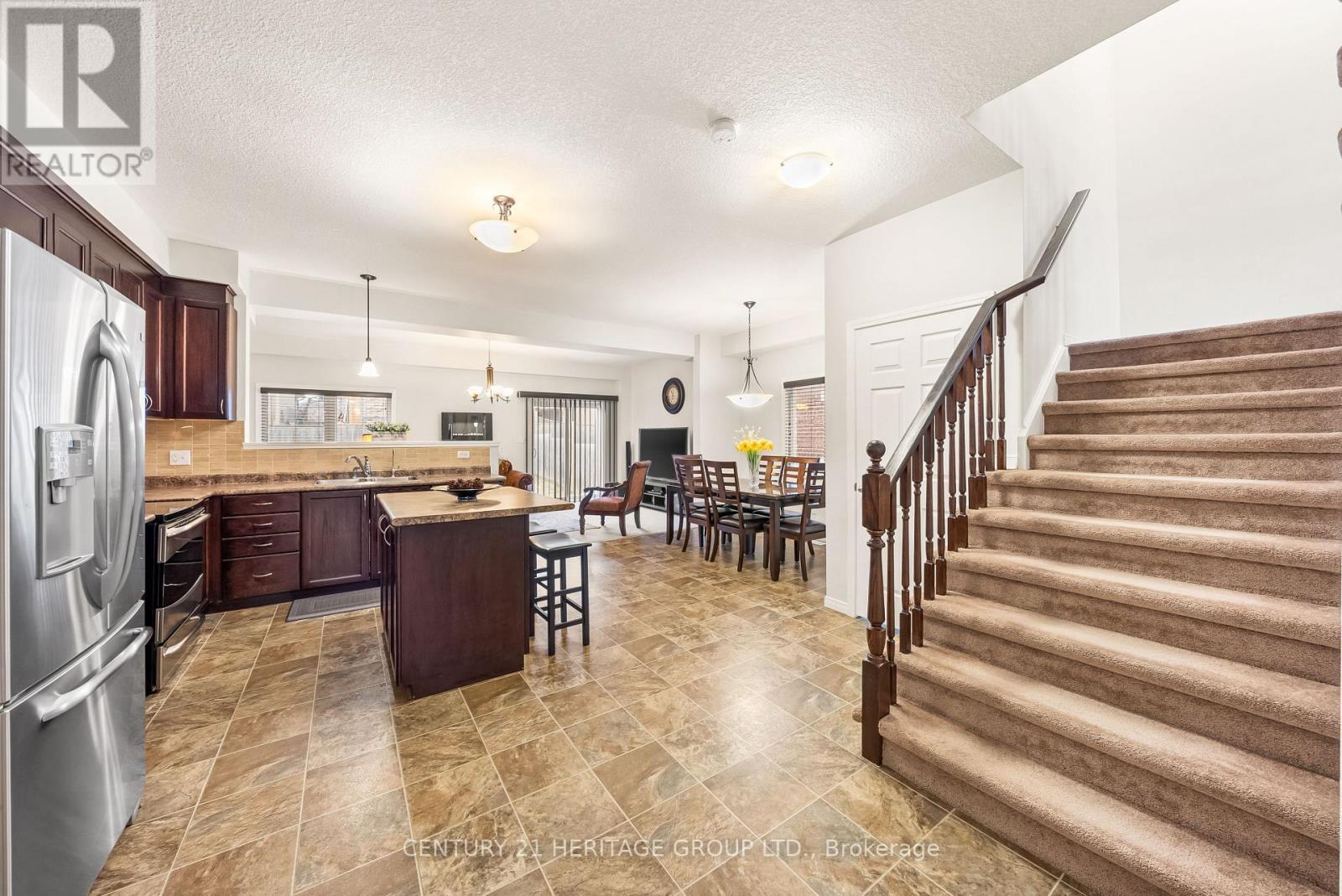 Property at 382 WOODBINE AVENUE image 5