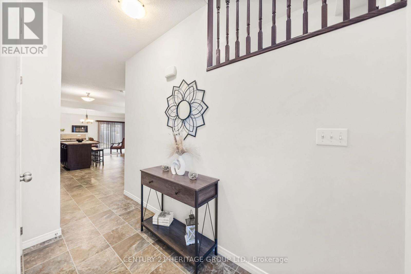 Property at 382 WOODBINE AVENUE image 4