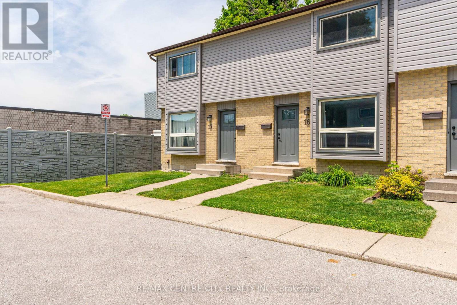 16 - 253 Taylor Street, London East (East C), Ontario  N5Y 2J6 - Photo 3 - X12118731
