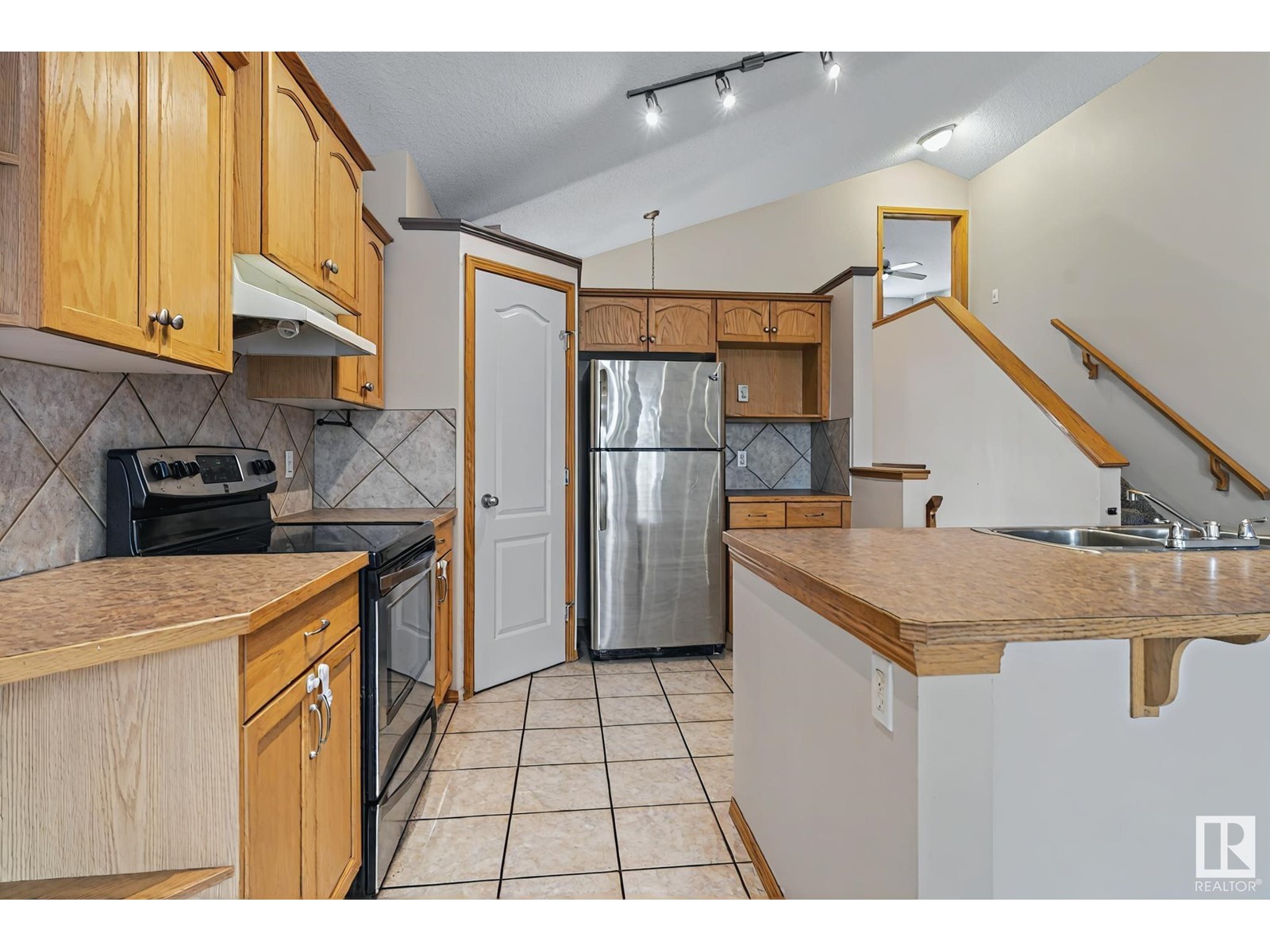 4012 33a St Nw, Edmonton, Alberta  T6T 1P1 - Photo 24 - E4433934