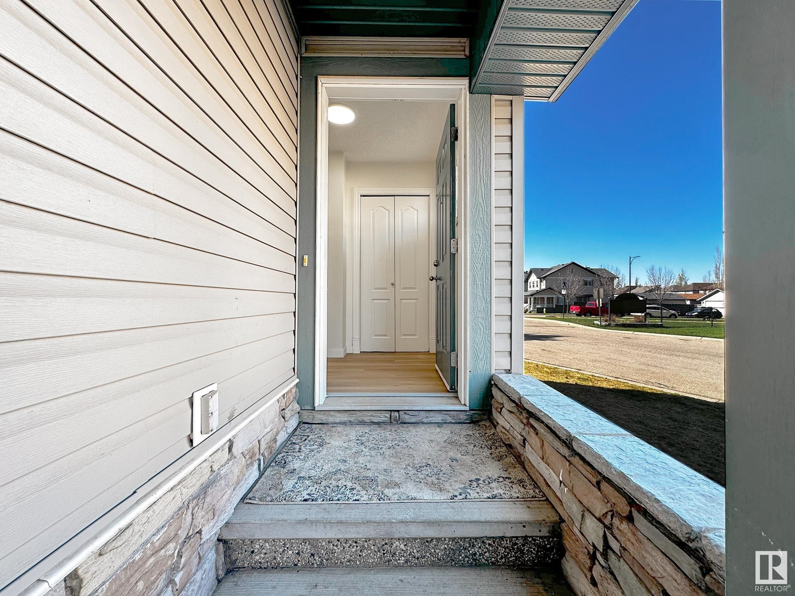 Property at #124 12050 17 AV SW image 4