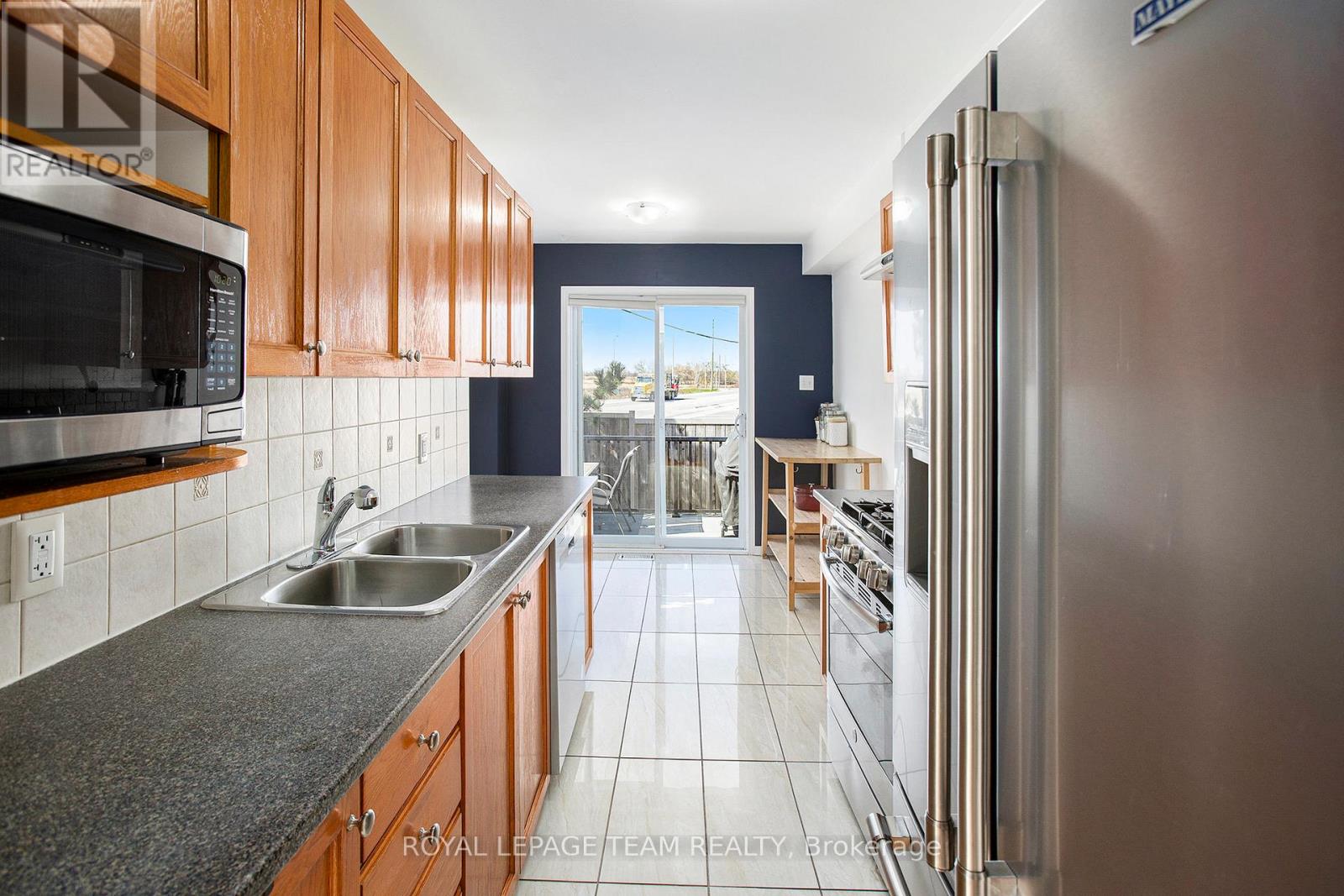 130 Freeport Drive, Ottawa, Ontario  K2M 0A8 - Photo 7 - X12118774