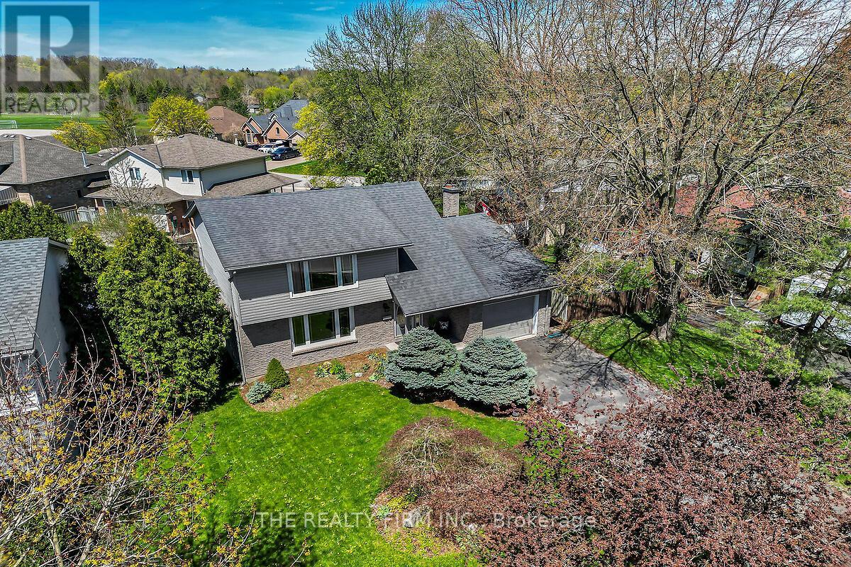 949 Farnham Place, London South, Ontario  N6K 1S8 - Photo 4 - X12118803