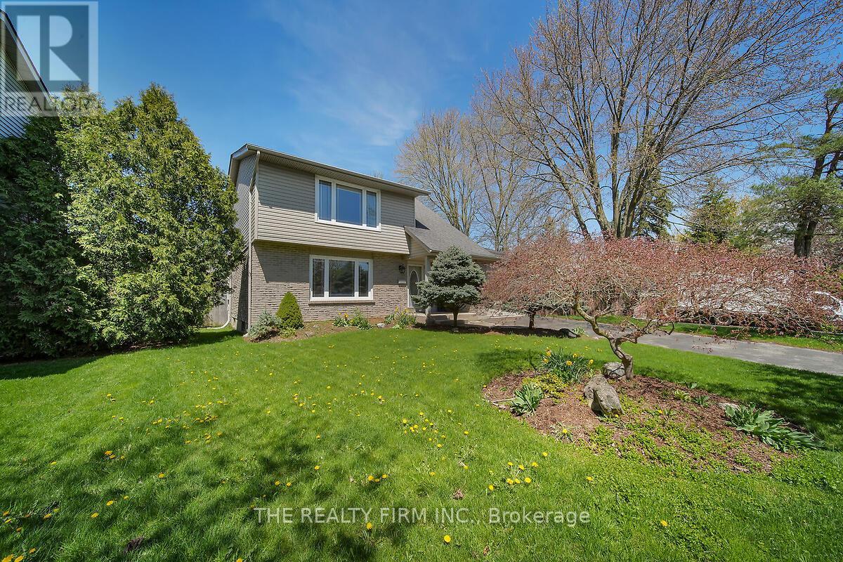 949 Farnham Place, London South, Ontario  N6K 1S8 - Photo 40 - X12118803