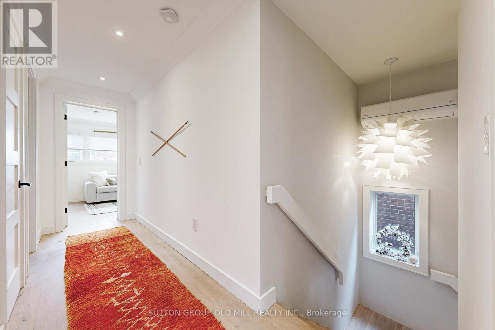 17 Grafton Avenue, Toronto, Ontario  M6R 1C3 - Photo 22 - W12113357