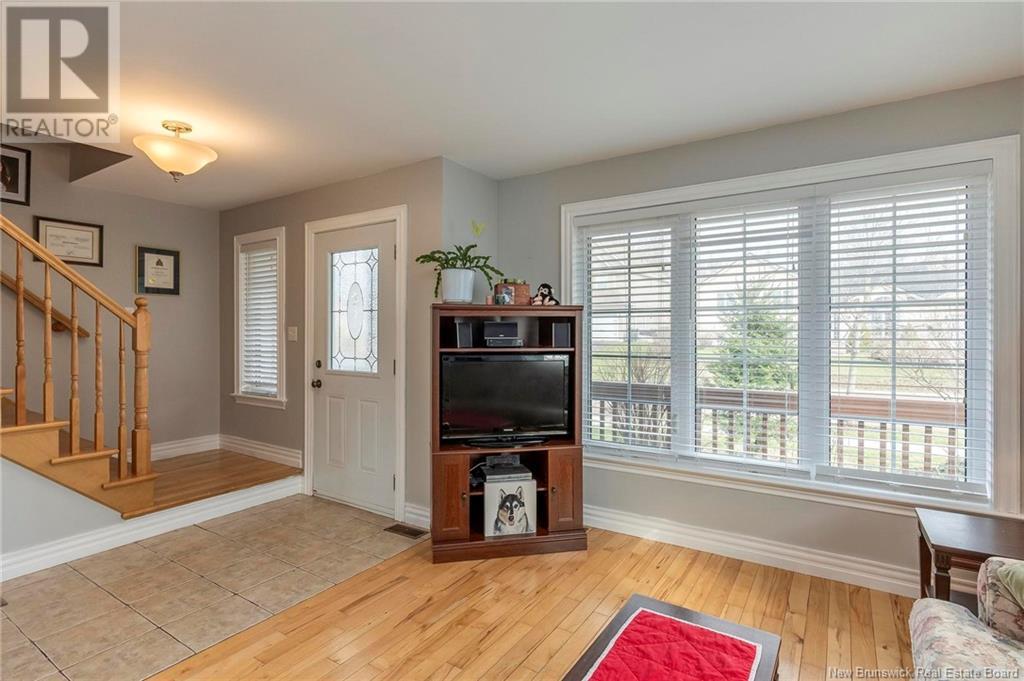 Property at 80 Savannah Drive image 5