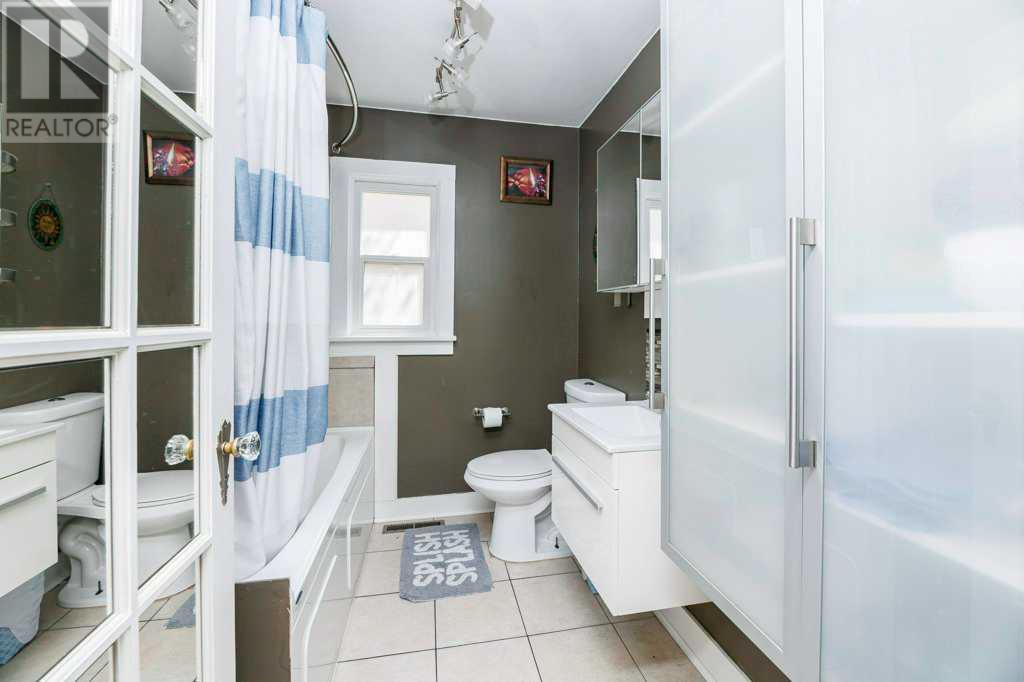 4636 46 Street, Red Deer, Alberta  T4N 1M8 - Photo 12 - A2215831