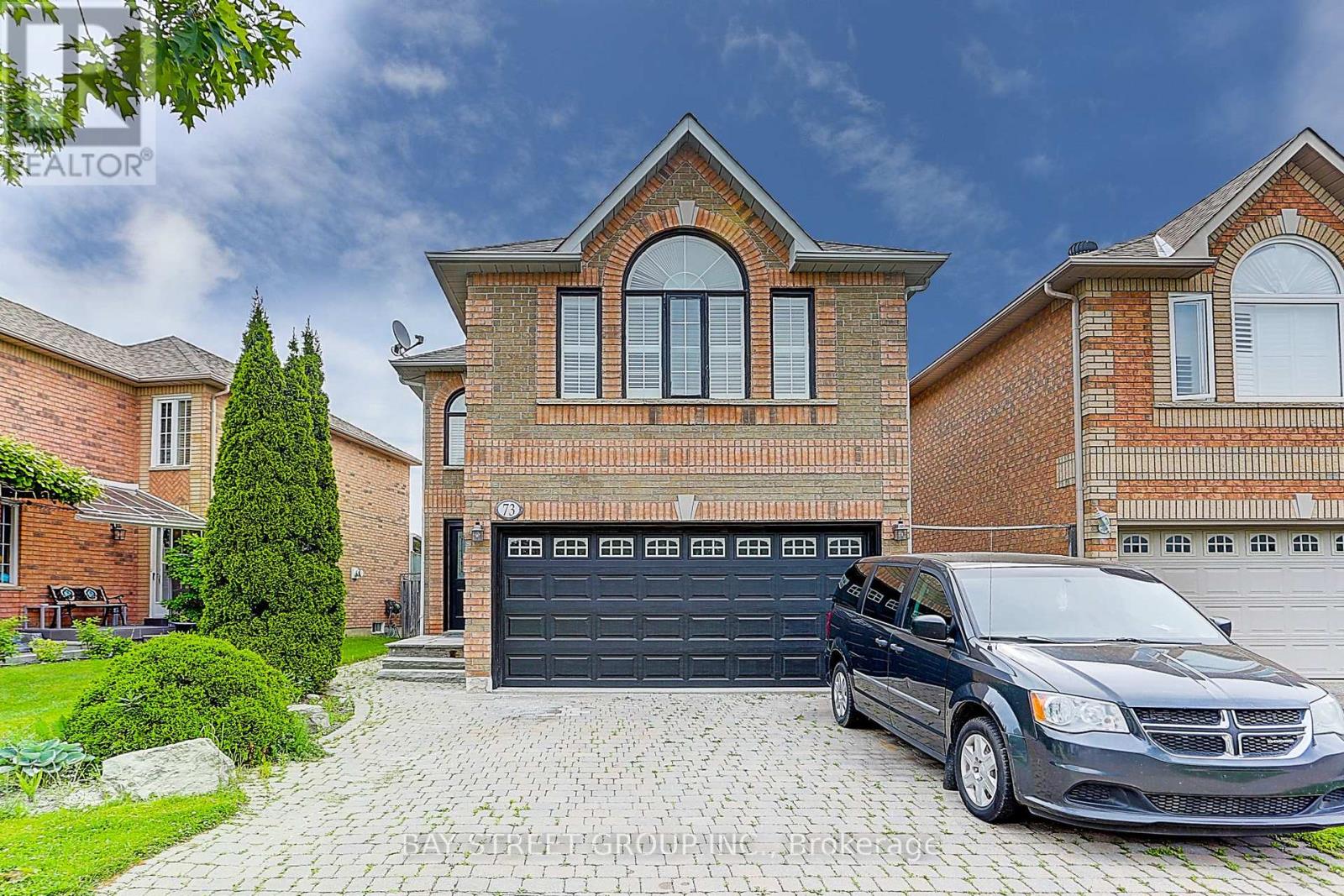 73 Sunridge Street, Richmond Hill, Ontario  L4E 3T7 - Photo 1 - N12118725