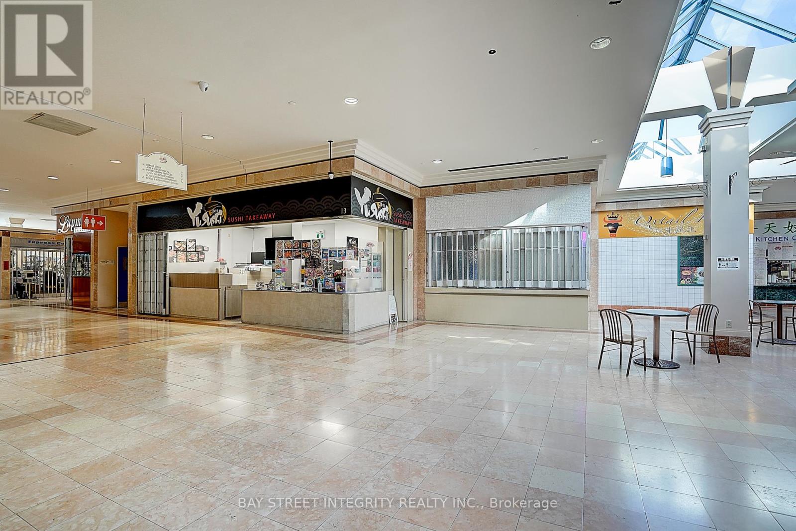 12 - 670 Highway 7 Road E, Richmond Hill, Ontario  L4B 3P2 - Photo 3 - N12118729
