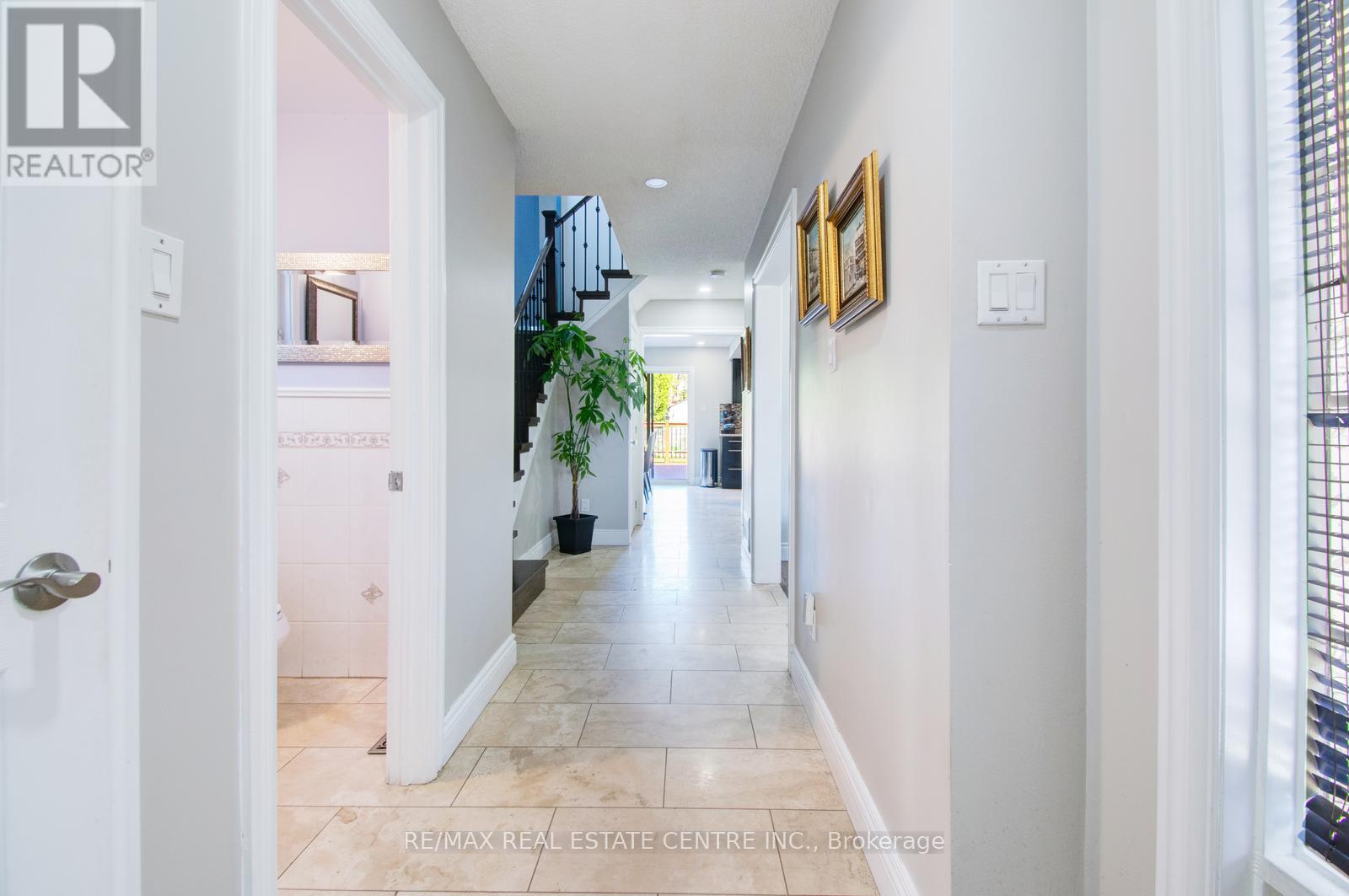 Property at 2840 TRADEWIND DRIVE image 4