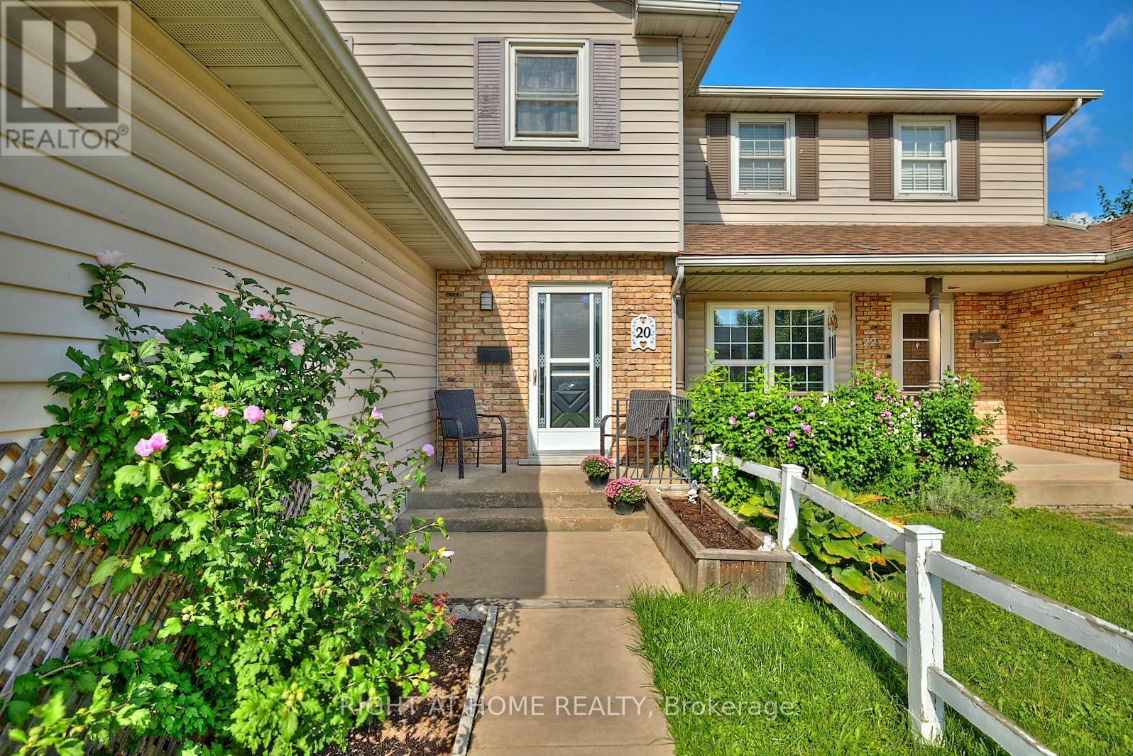 Property at 20 STATION STREET image 3