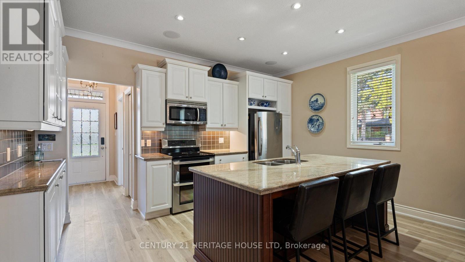 1 - 95 North Park Street, Brantford, Ontario  N3R 4K2 - Photo 6 - X12118788