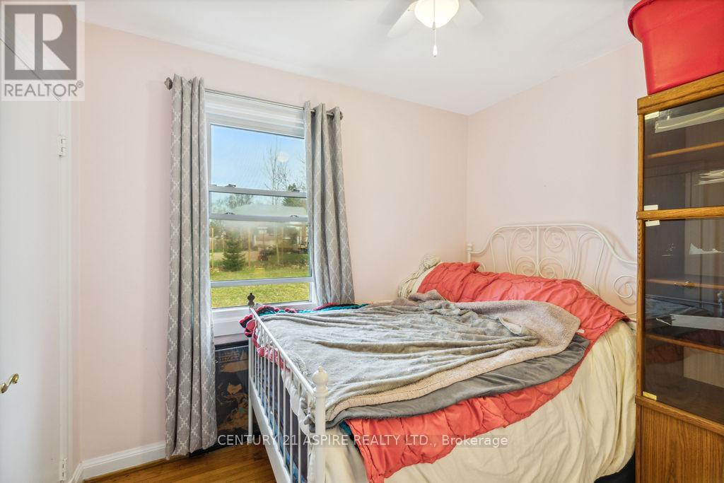 327 Fraser Street, Pembroke, Ontario  K8A 1Y3 - Photo 26 - X12118813