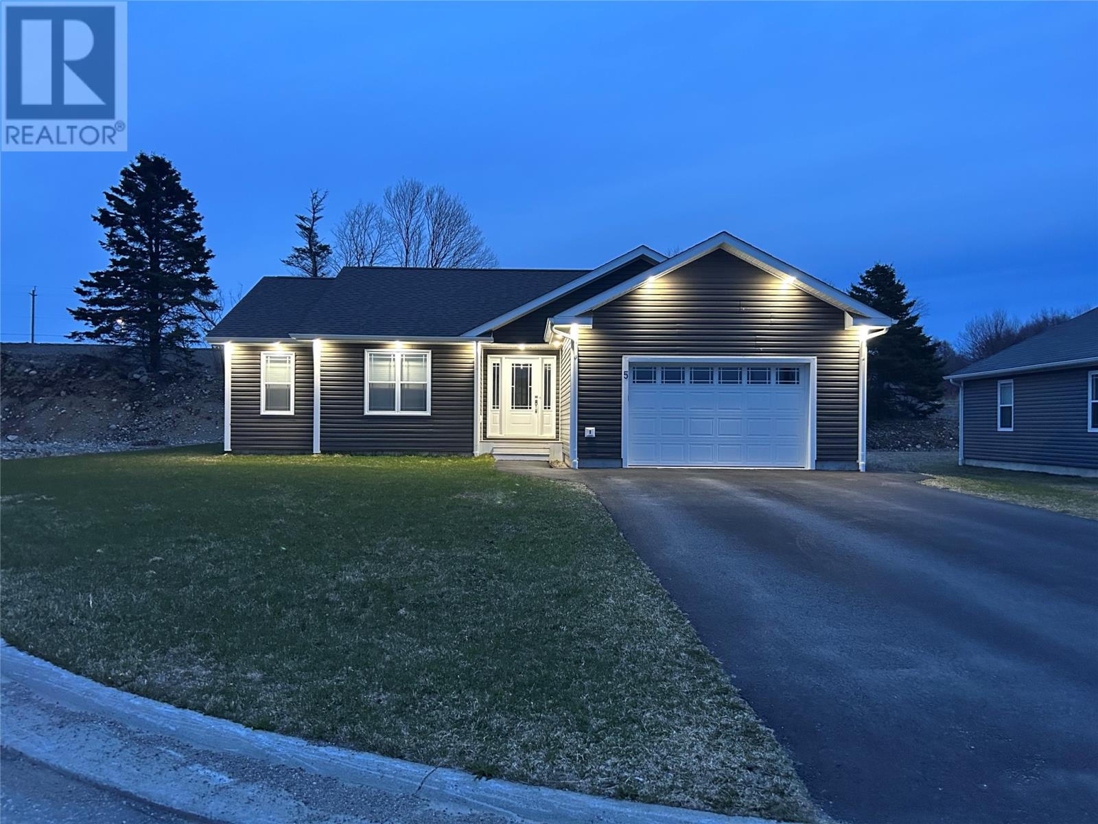 5 Pioneer Drive, Stephenville, Newfoundland & Labrador
