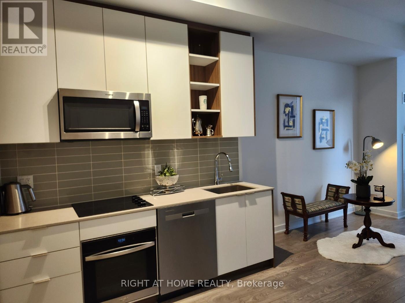 221 - 543 Richmond Street W, Toronto, Ontario  M5V 1Y6 - Photo 2 - C12118806