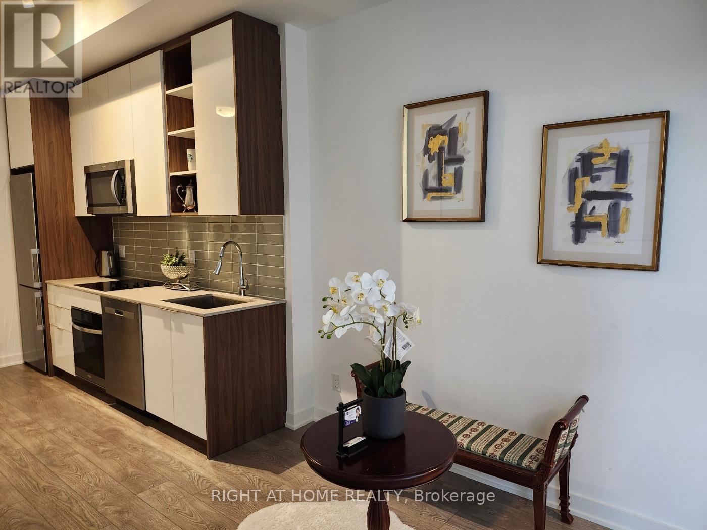 221 - 543 Richmond Street W, Toronto, Ontario  M5V 1Y6 - Photo 4 - C12118806