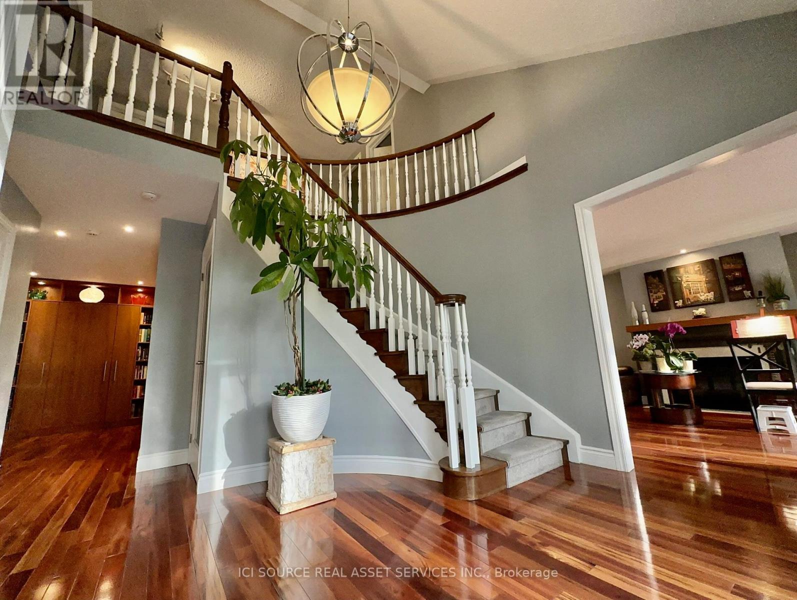 Property at 350 SARNIA ROAD image 3