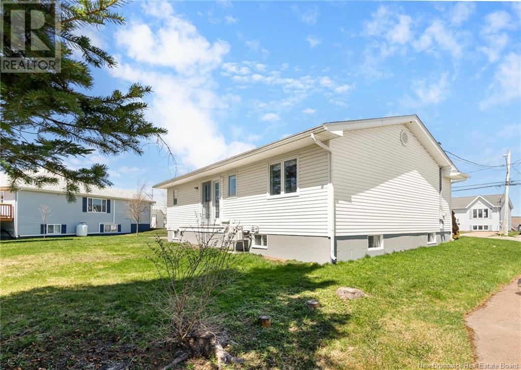 Property at 48 Galbraith Crescent image 3