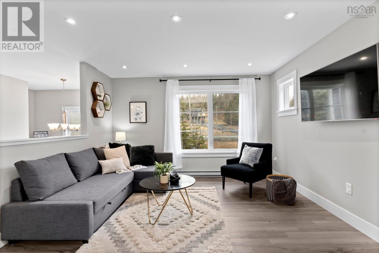Property at 142 Midnight Run image 4