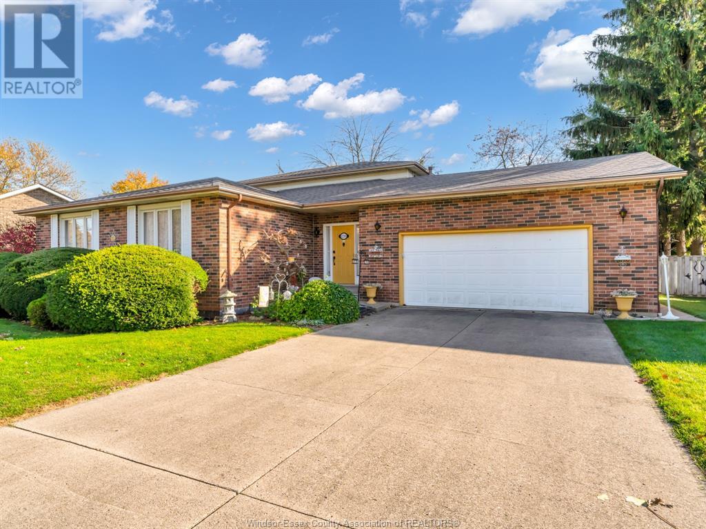 Property at 1219 NOTTINGHAM image 2