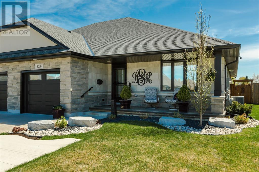 Property at 529 MOLINARI STREET image 2
