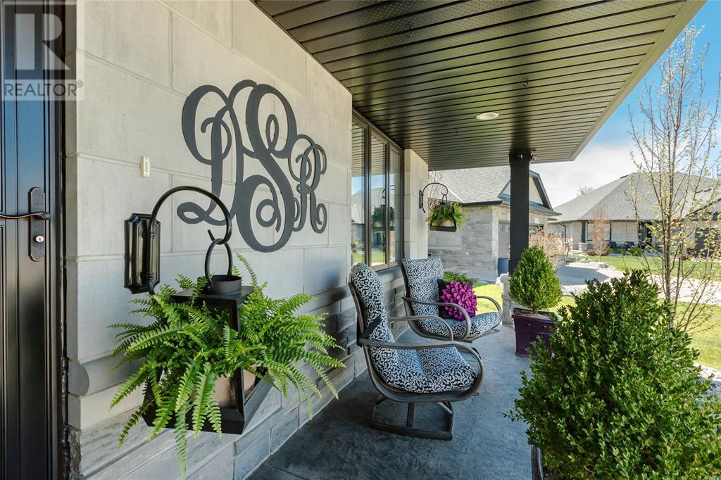 Property at 529 MOLINARI STREET image 5