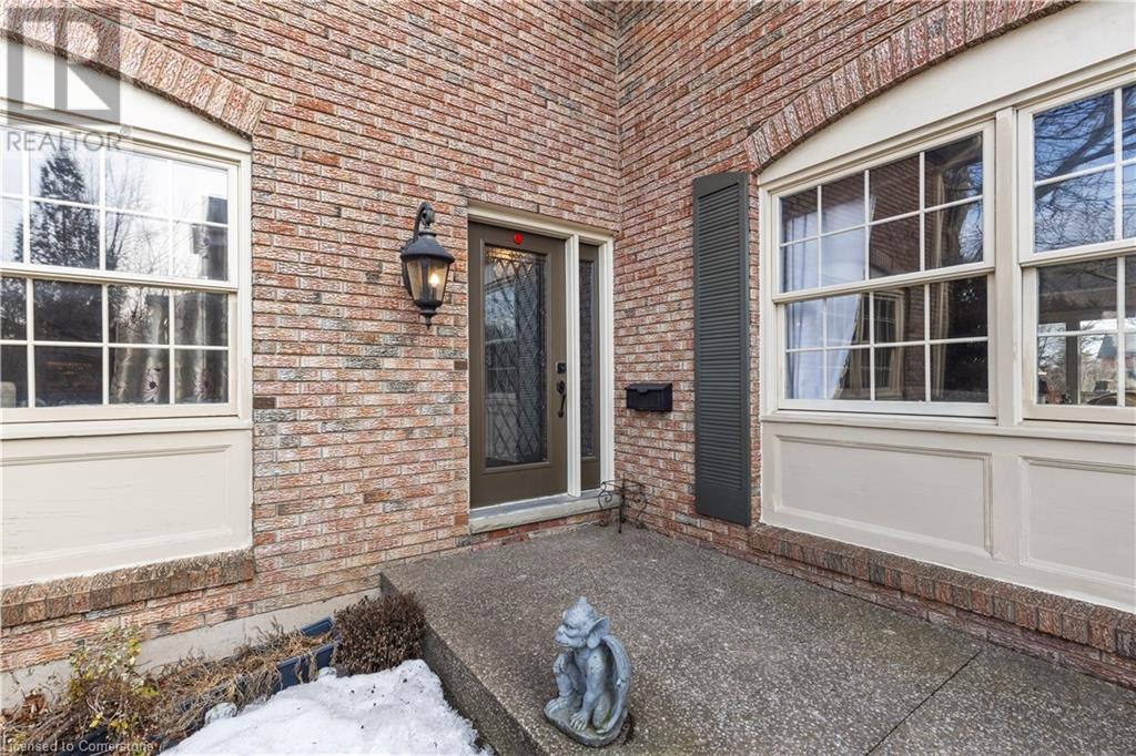 Property at 211 MERRITT Street image 5