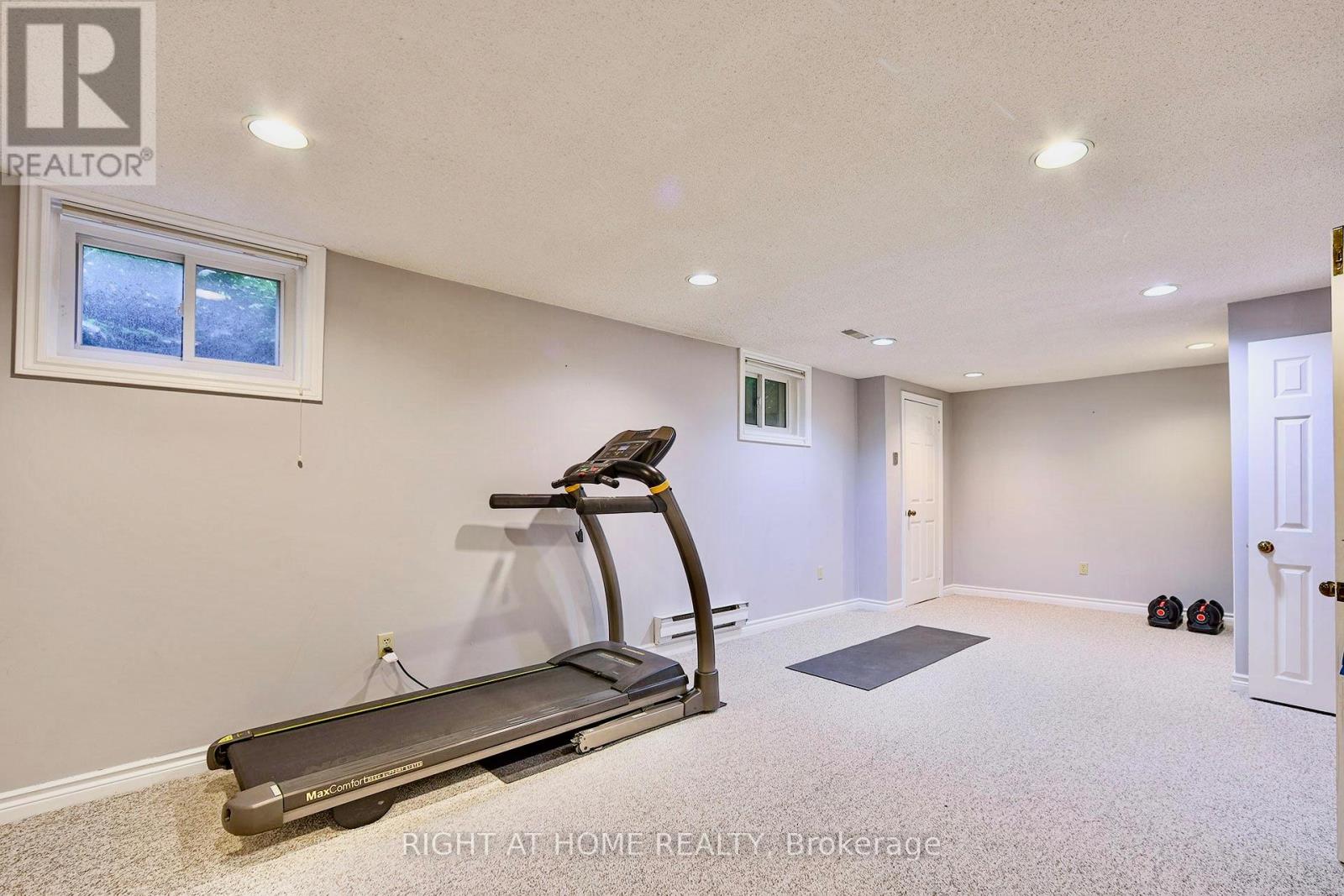 89 Yonge Boulevard, Toronto, Ontario  M5M 3G8 - Photo 31 - C12016620