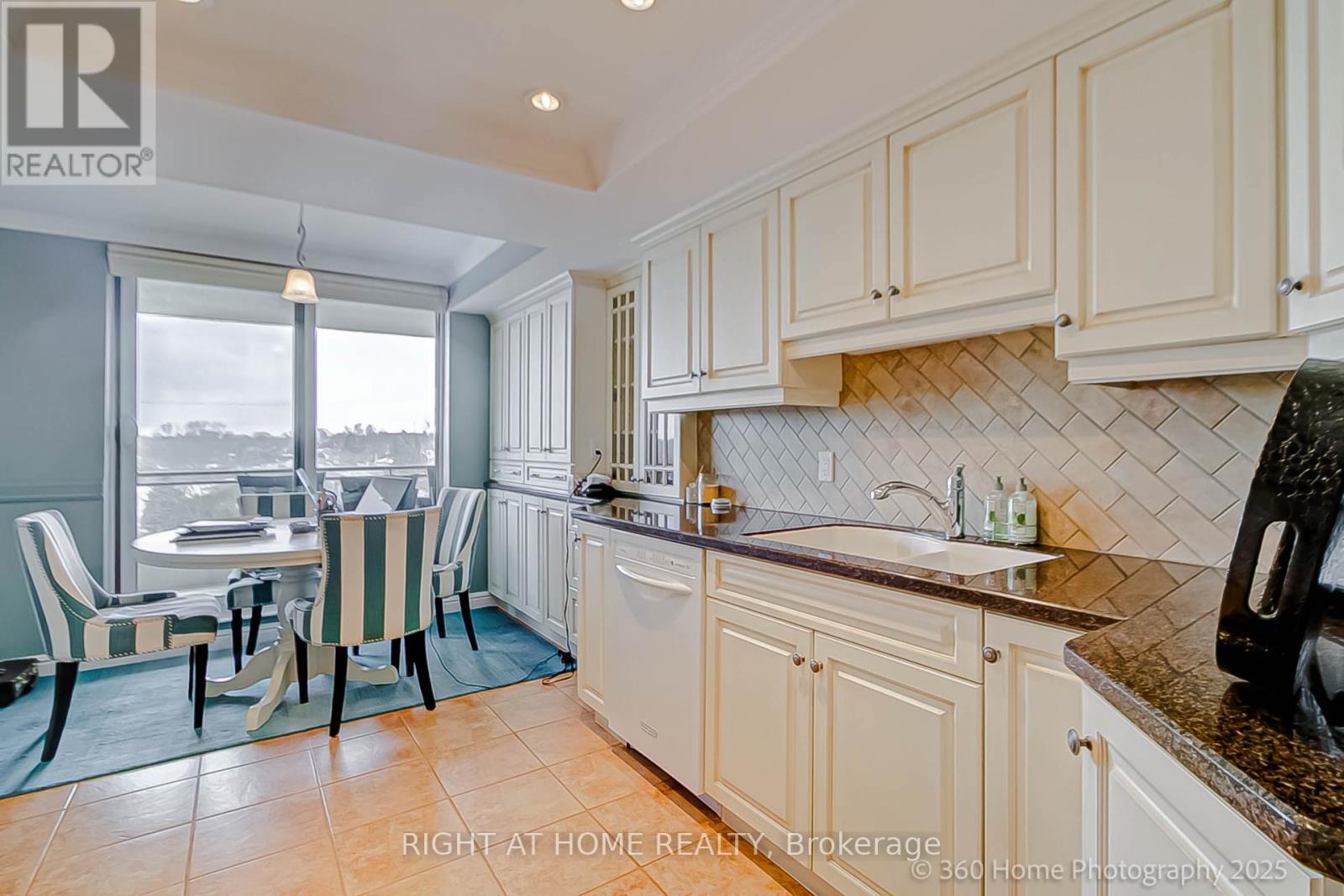 506 - 700 Wilson Road N, Oshawa, Ontario  L1G 7T5 - Photo 12 - E12027438