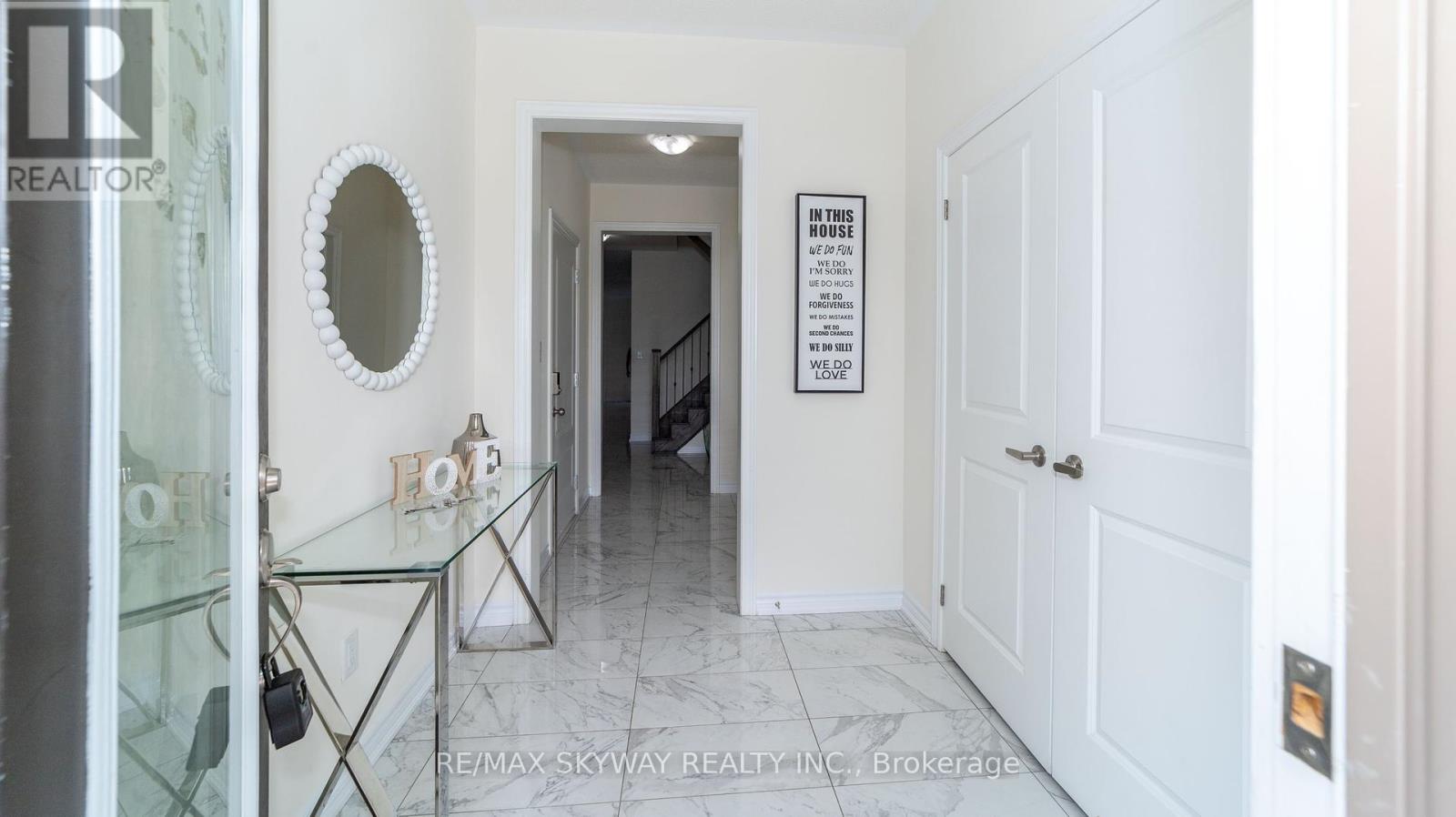 Property at 15 NEIL PROMENADE image 3