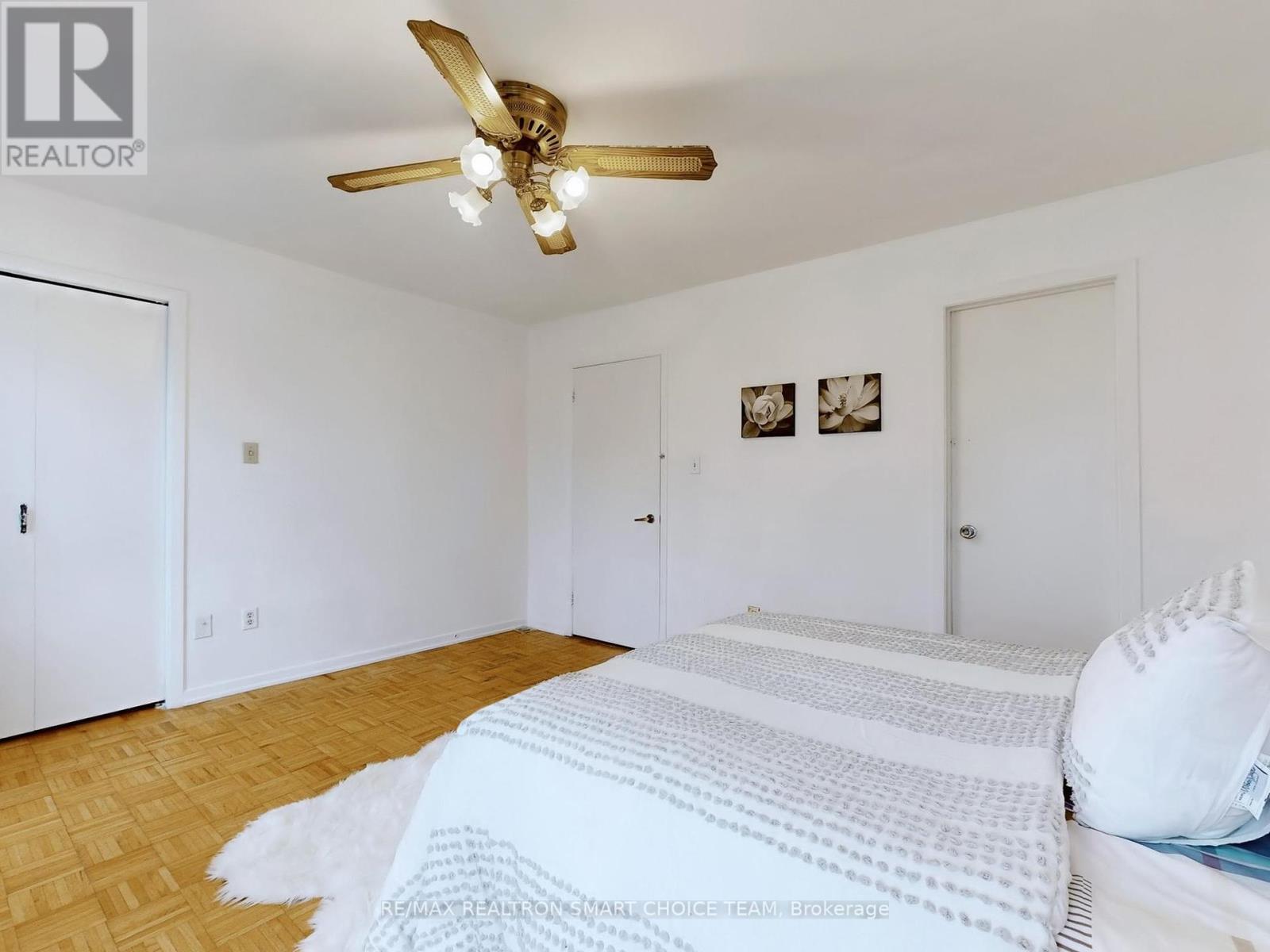 34 San Marino Way, Toronto (Glenfield-Jane Heights), Ontario  M3N 2Y3 - Photo 18 - W12118661