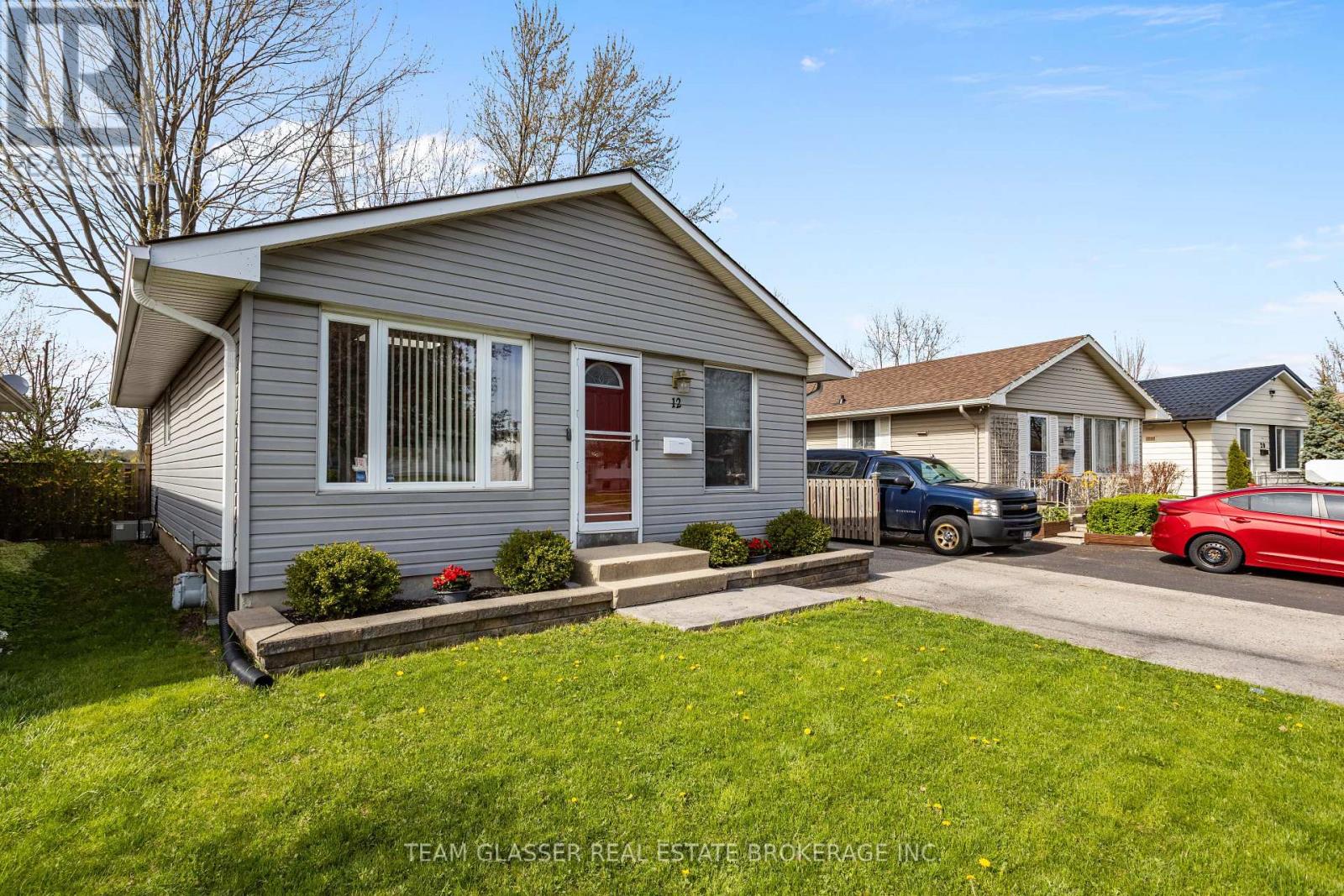 12 Dow Road, London, Ontario  N6E 1E9 - Photo 2 - X12118695