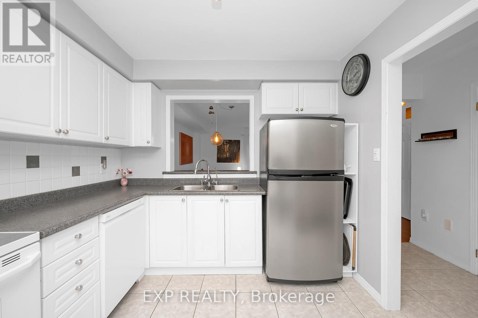 64 - 4200 Kilmer Drive, Burlington, Ontario  L7M 4Y3 - Photo 7 - W12118837