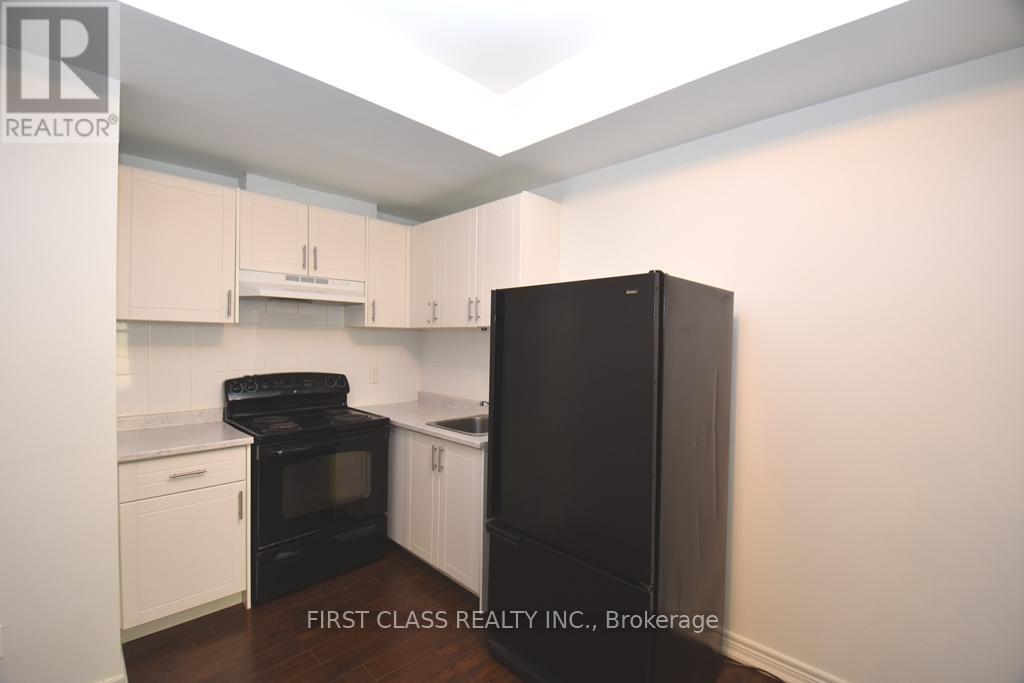 2 - 18 Market Street, Brantford, Ontario  N3T 2Z5 - Photo 8 - X12079486