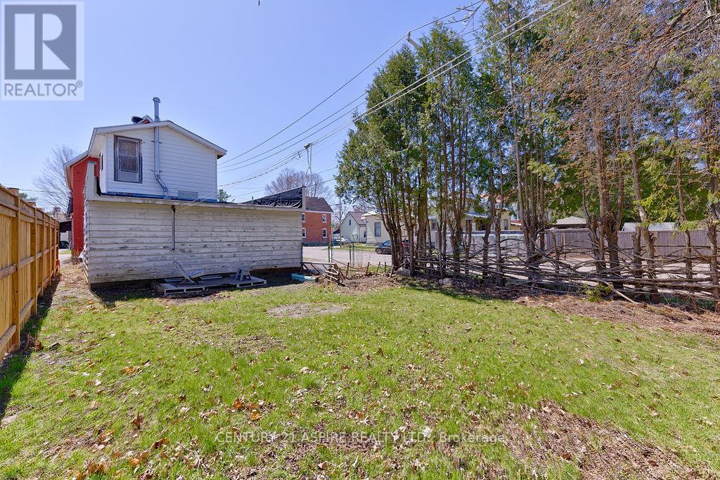 201 Welland Street, Pembroke, Ontario  K8A 5Y2 - Photo 37 - X12108306