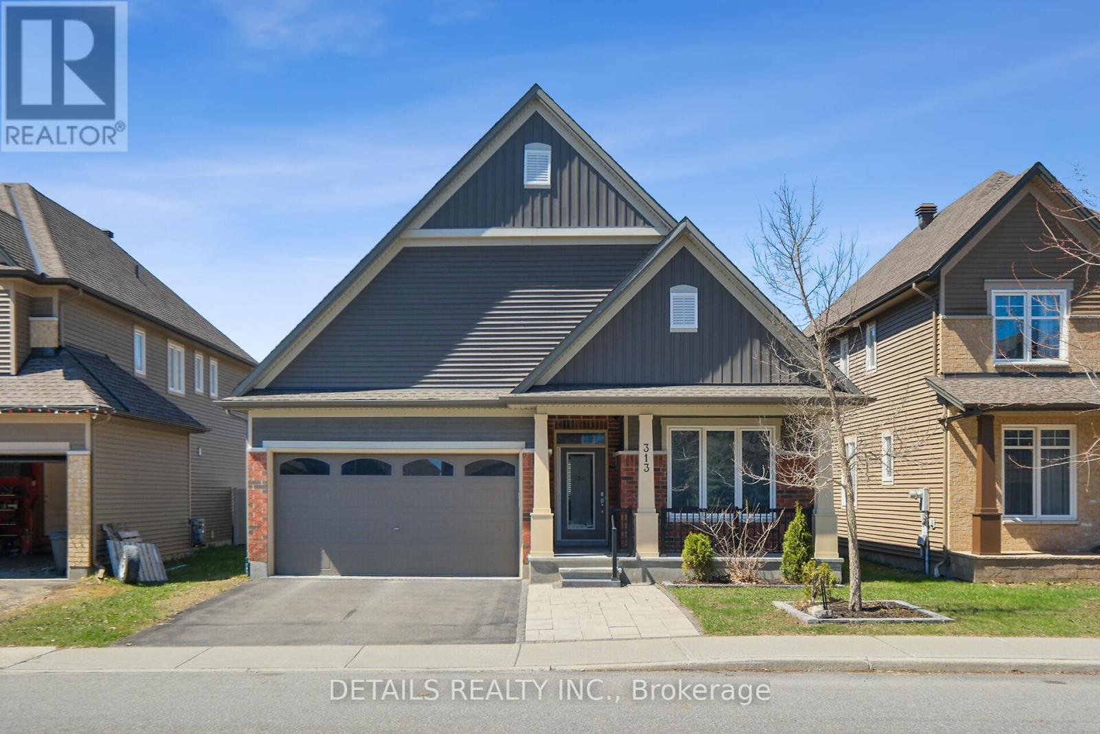 Property at 313 GRACEWOOD CRESCENT image 1