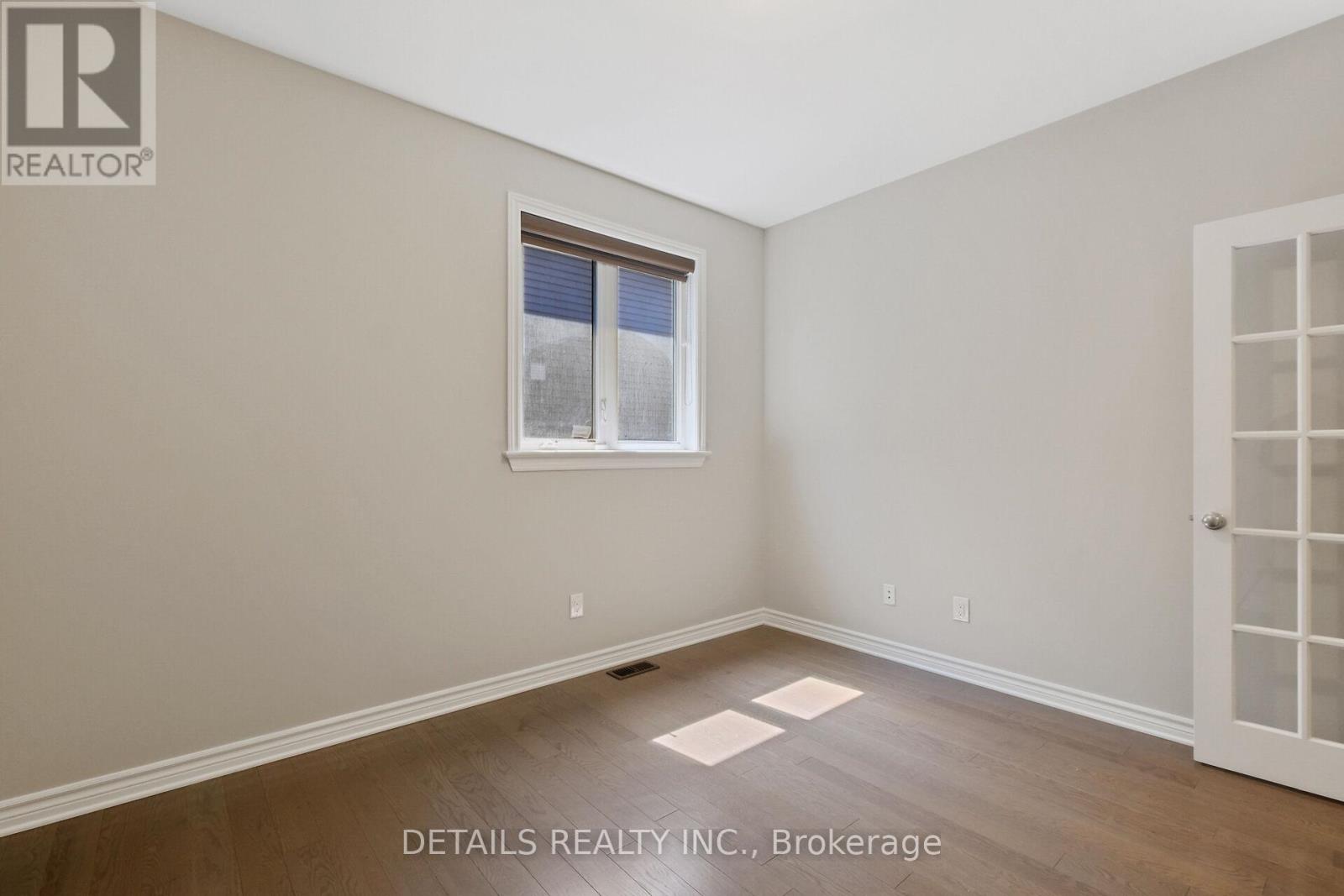 313 Gracewood Crescent, Ottawa, Ontario  K1T 0J7 - Photo 32 - X12118836