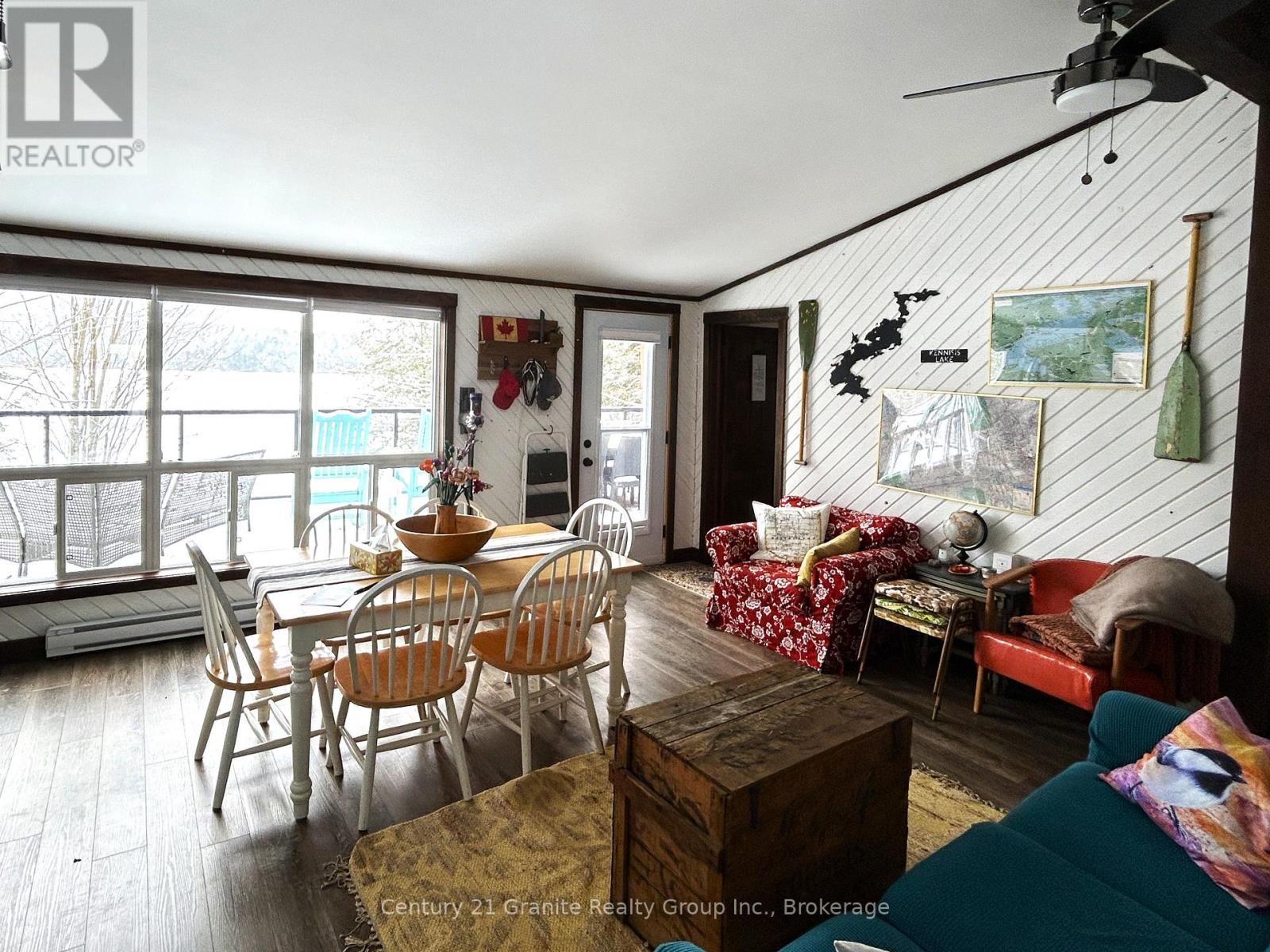 2271 Watts Road, Dysart Et Al, Ontario  K0M 2S0 - Photo 10 - X12118828