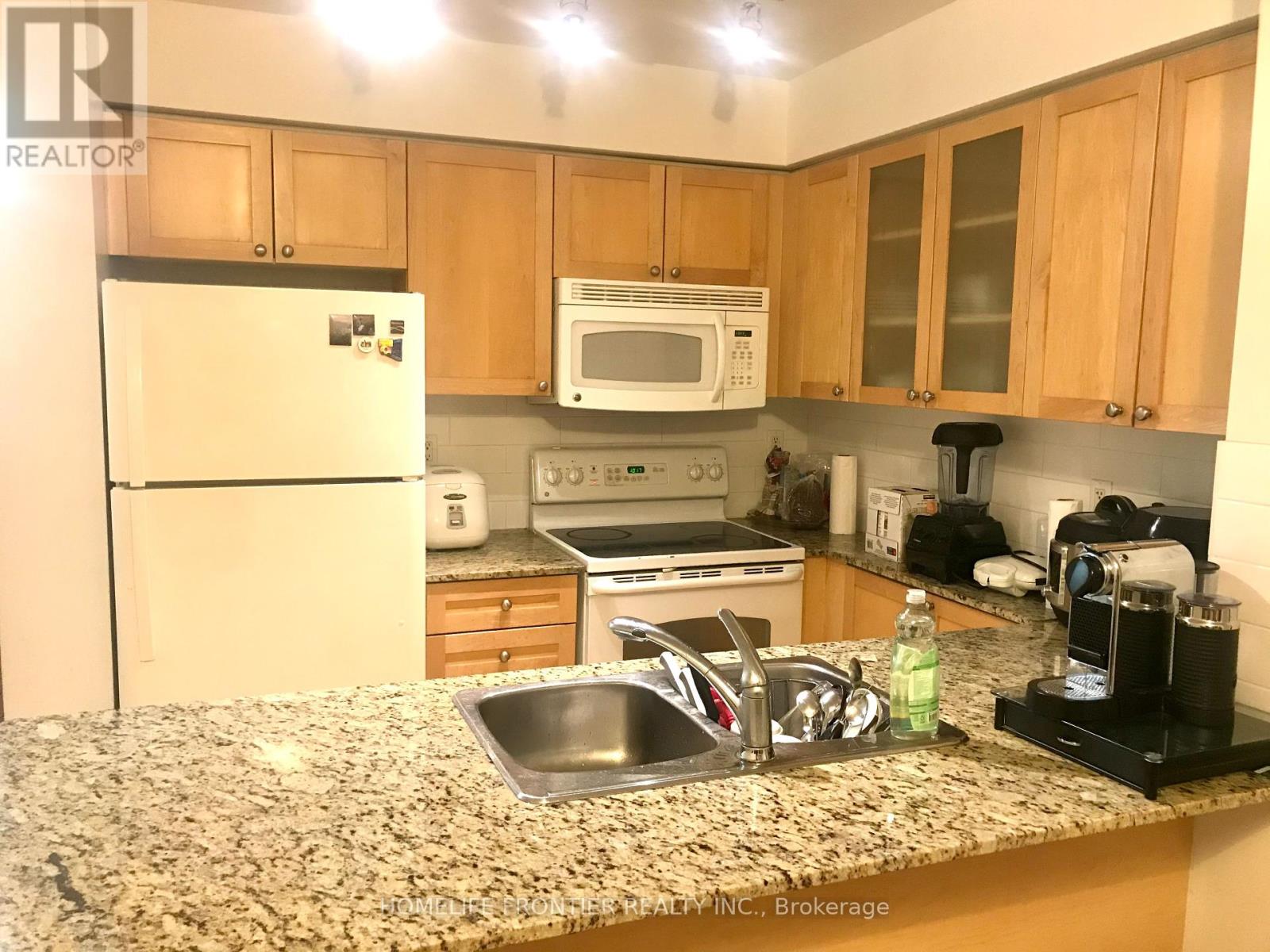 1407 - 761 Bay Street, Toronto (Bay Street Corridor), Ontario  M5G 2R2 - Photo 3 - C12083477