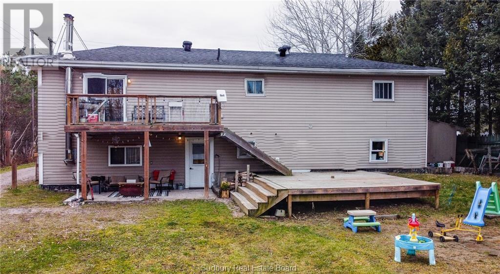 212 St David, Noelville, Ontario  P0M 2N0 - Photo 6 - 2121991