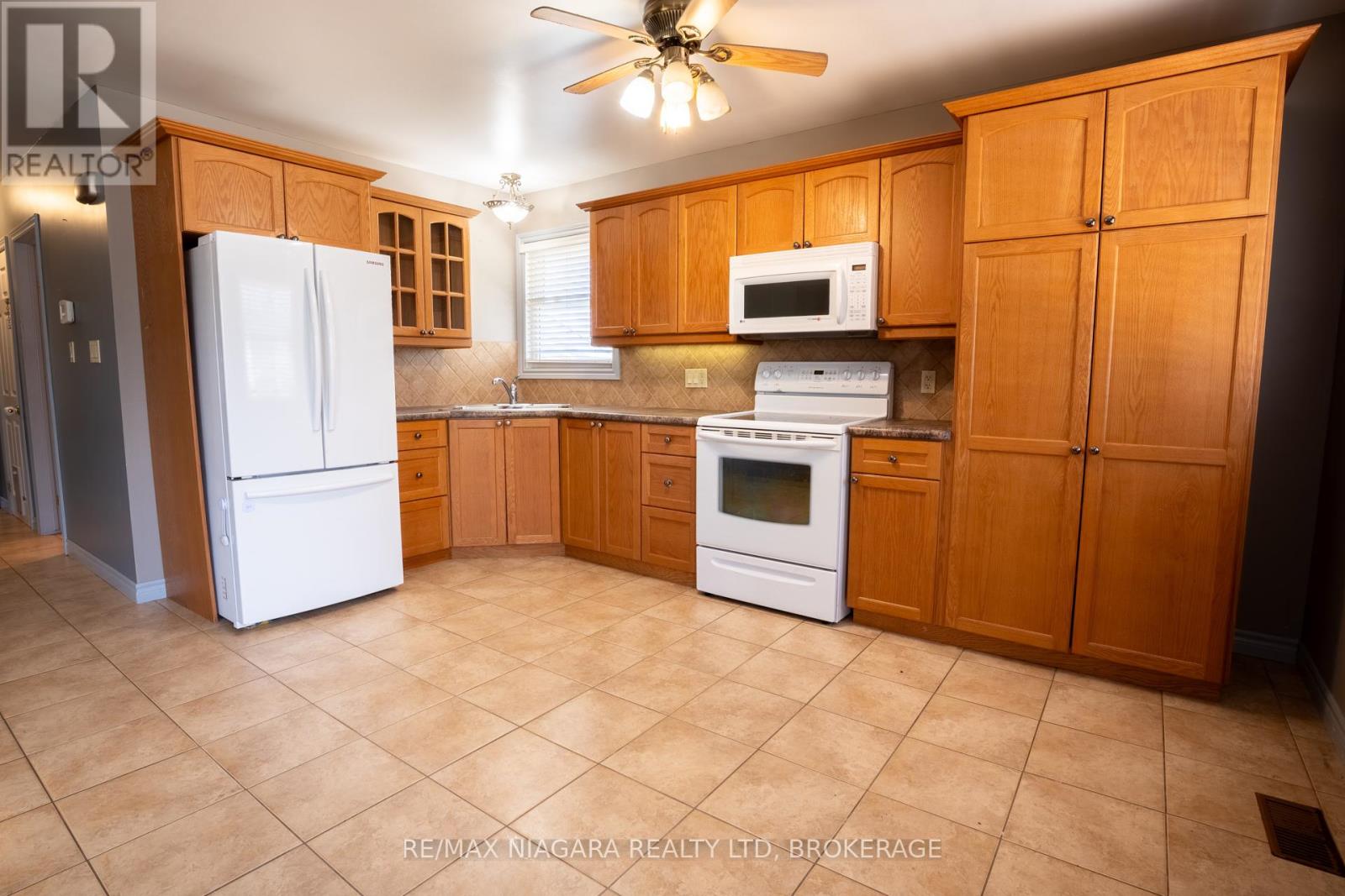 Property at 5 ST PETER STREET image 4