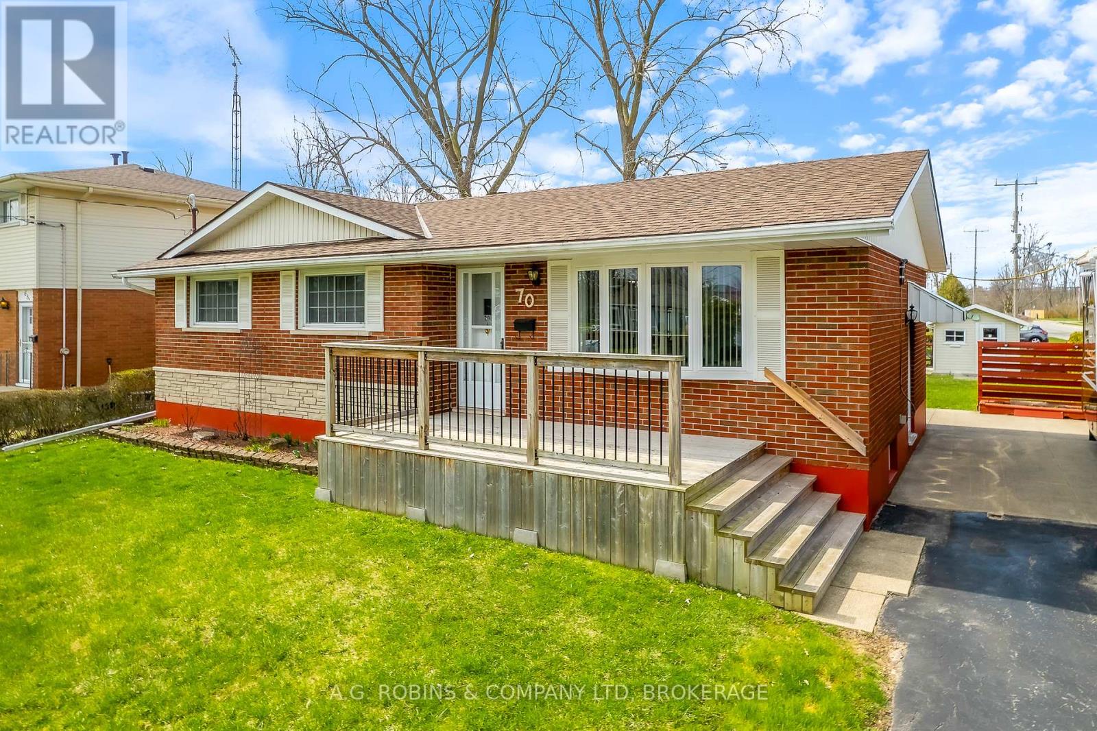 Property at 70 RADFORD AVENUE image 2