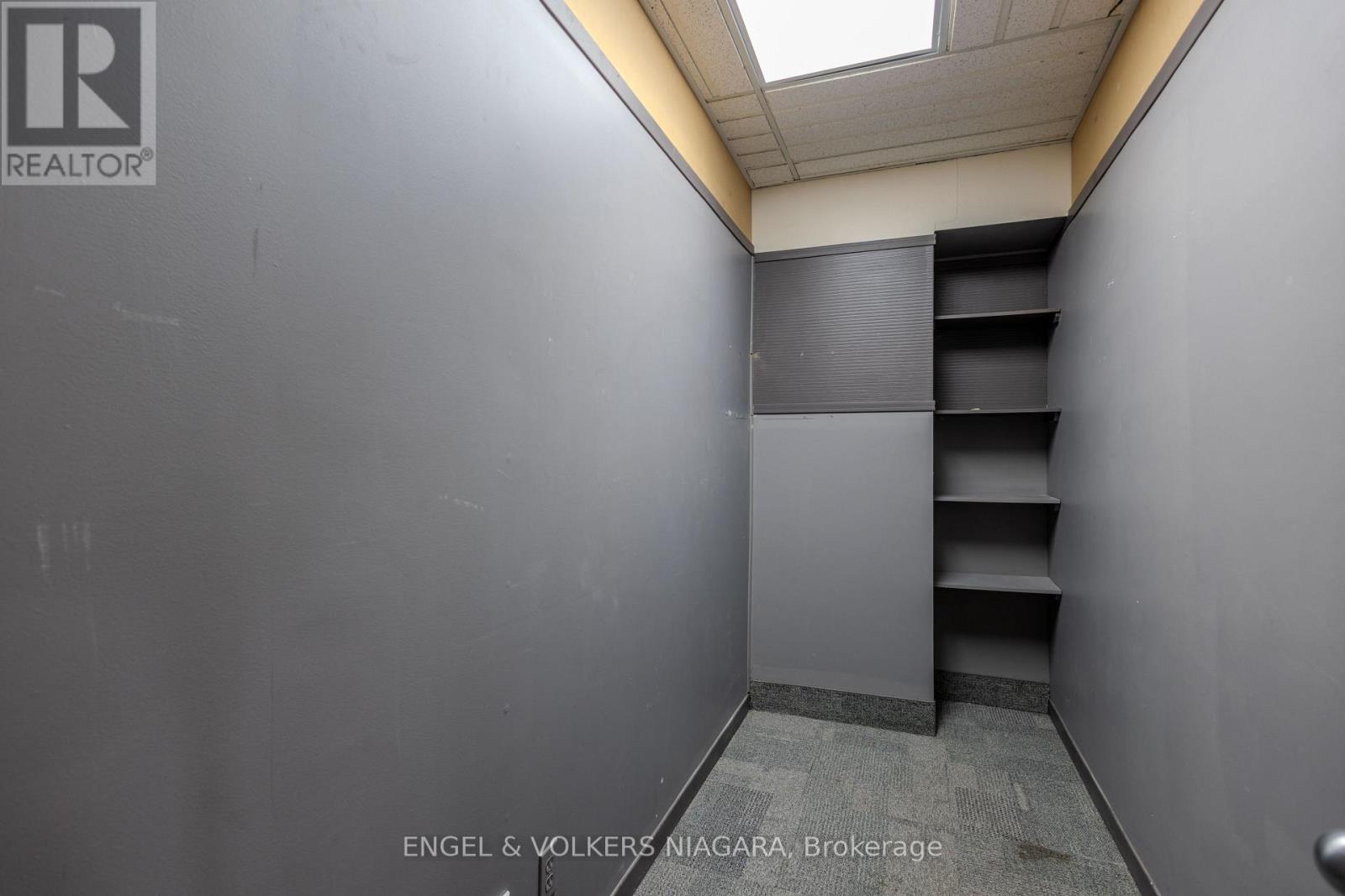 4796 Victoria Ave Avenue, Niagara Falls, Ontario  L2E 4C3 - Photo 8 - X12118951