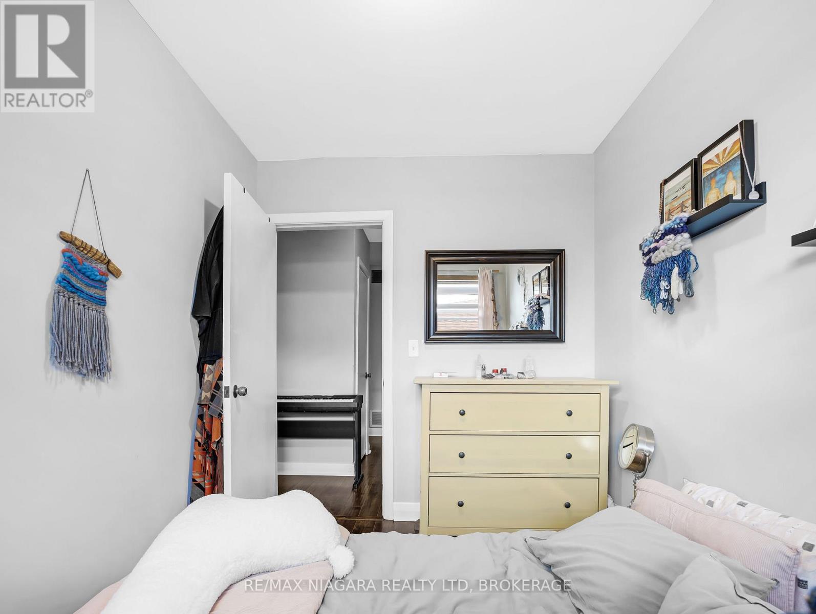 85 Diffin Drive, Welland (Prince Charles), Ontario  L3C 2K2 - Photo 23 - X12118962