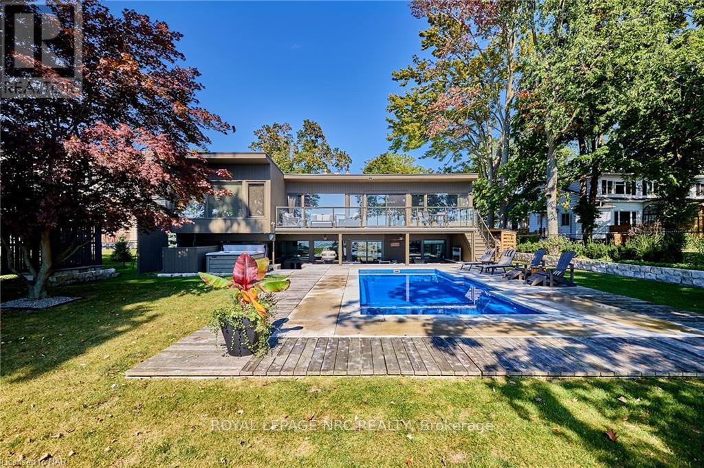 53 Tennessee Avenue, Port Colborne (Sugarloaf), Ontario  L3K 2R8 - Photo 1 - X12118985