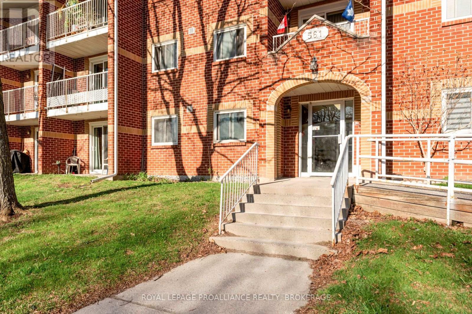 Property at 206 - 561 ARMSTRONG ROAD image 2