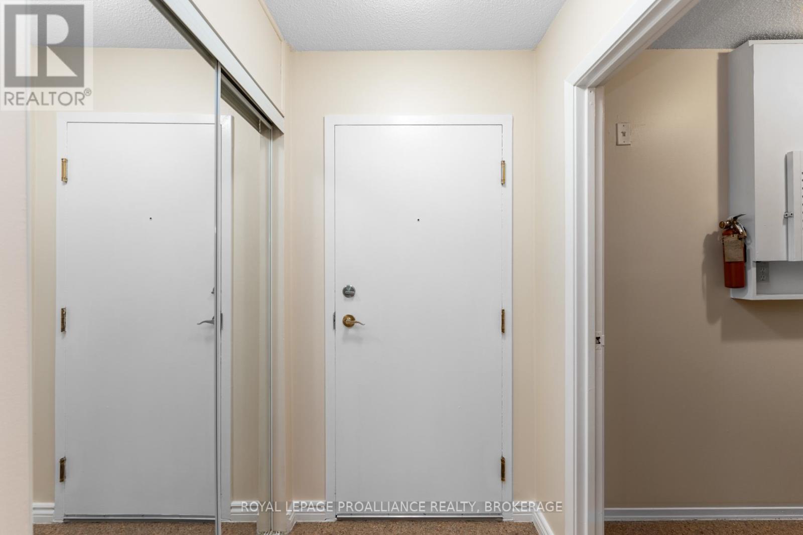 Property at 206 - 561 ARMSTRONG ROAD image 5