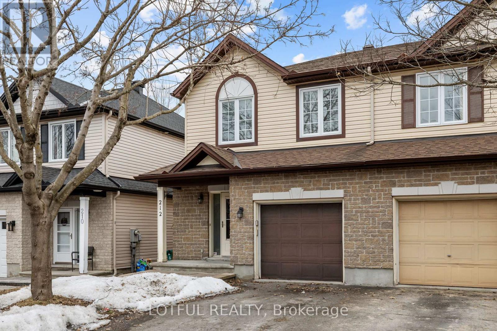 212 Meadowlilly Road, Ottawa, Ontario  K1T 4H1 - Photo 2 - X12118846