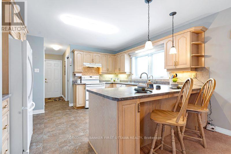640 Mcconnell Road, Montague, Ontario  K0G 1N0 - Photo 10 - X12118930
